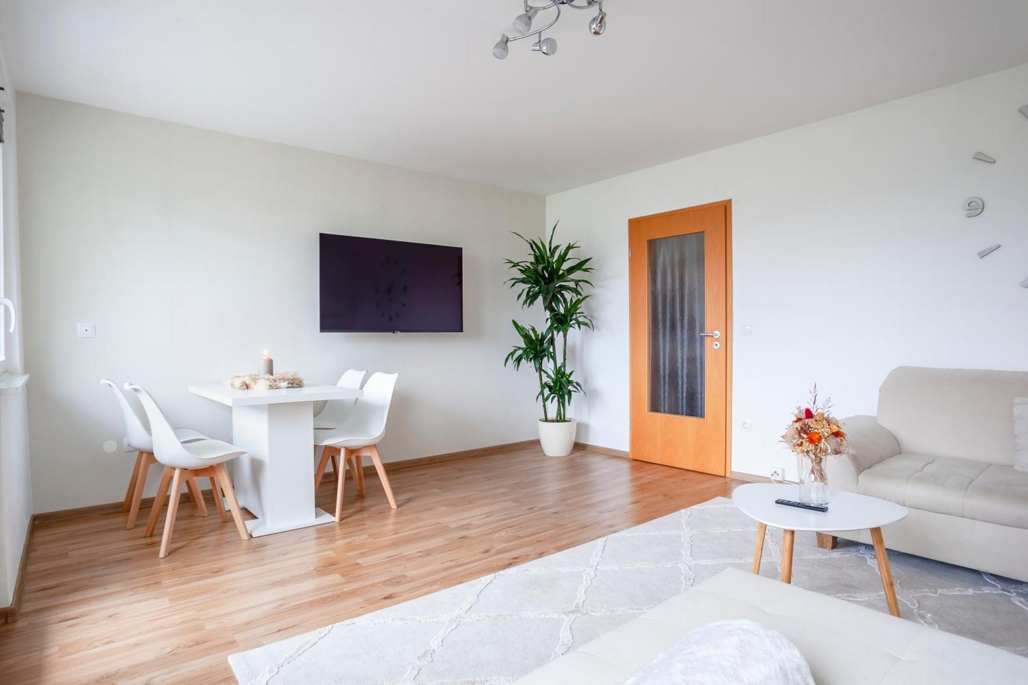 Exclusive 2-Room-City-Apartment - Contactless Check-In ฮันโนเวอร์ ภายนอก รูปภาพ