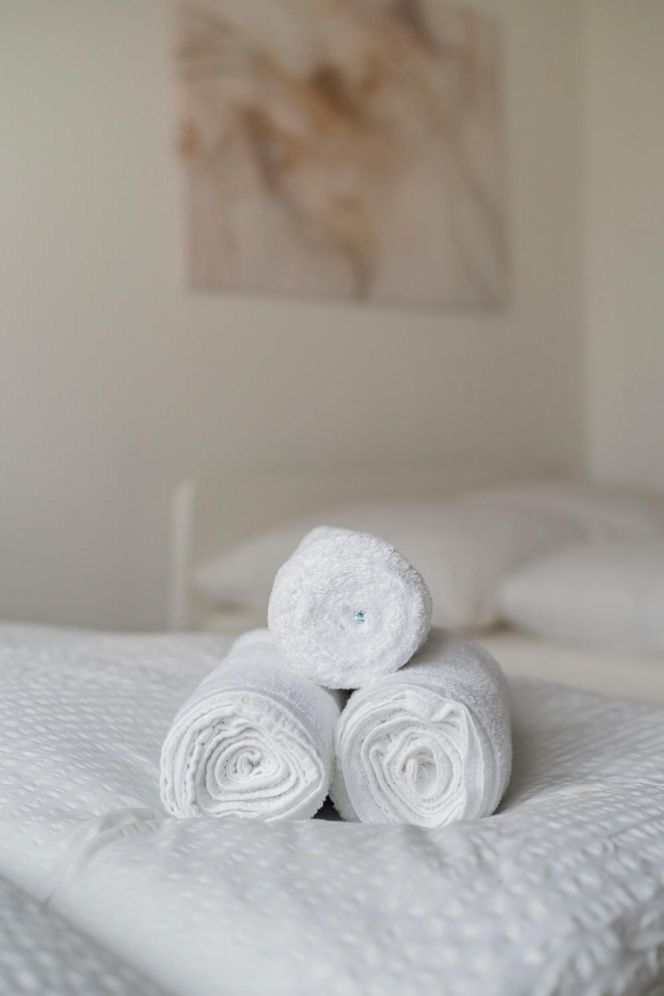 Exclusive 2-Room-City-Apartment - Contactless Check-In ฮันโนเวอร์ ภายนอก รูปภาพ